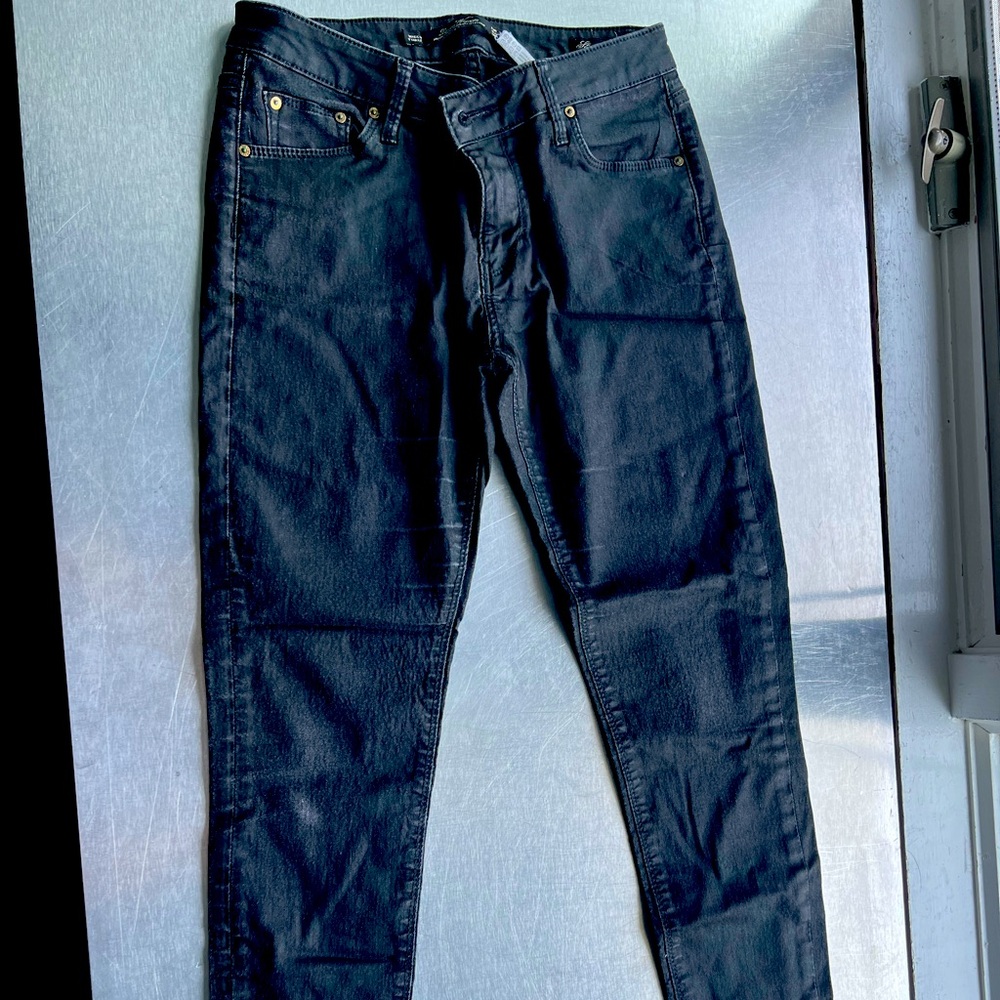 Sleek Black Zara Pants - Modern Fit, Versatile Style